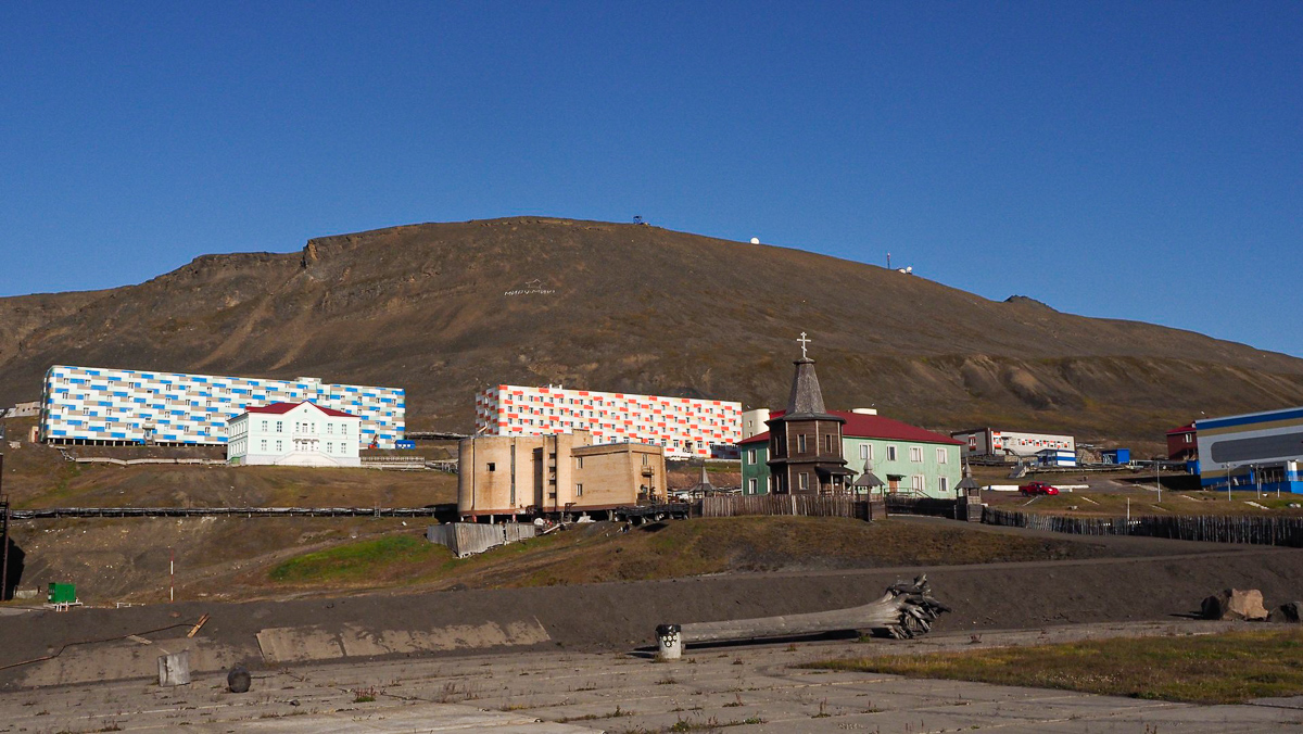 arctic-expedition-Barentsburg