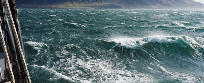 Rafales à 60 noeuds au large de l'Islande fondation pacifique